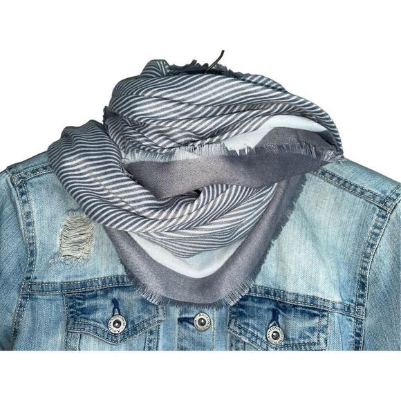 Gap Vintage Stripe Scarf  - Picture 2 of 10